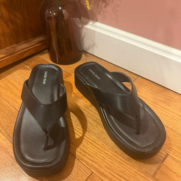 Black Leather Platform Sandals Flip Flops - Picture 2 of 3